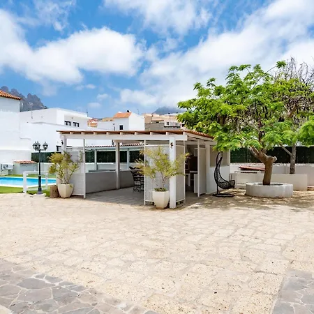 La Rueda Heated Private Pool, Billiard & Bbq Villa *