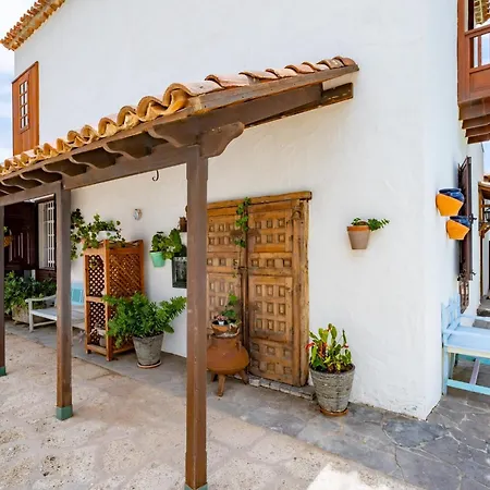 Villa La Rueda Heated Private Pool, Billiard & Bbq