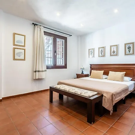 Villa La Rueda Heated Private Pool, Billiard & Bbq